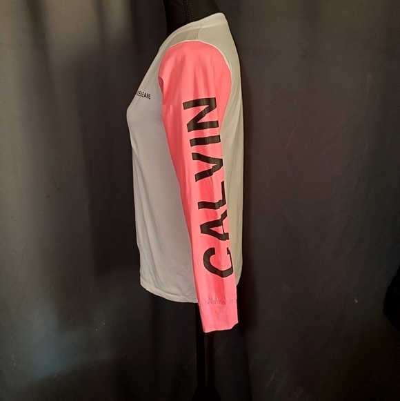 Calvin Klien Jeans Pink White Long Sleeve Tops Size Medium - Picture 6 of 10